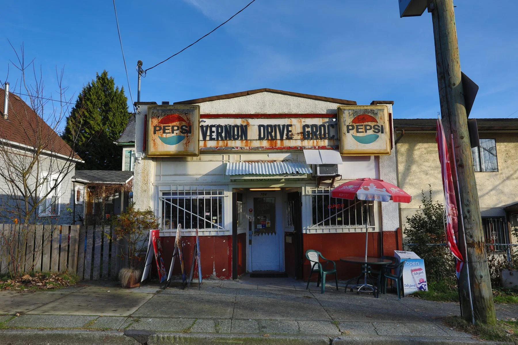 704 Vernon Dr Groc_Dec 12_2017_HDR_B5837_4x6.jpg