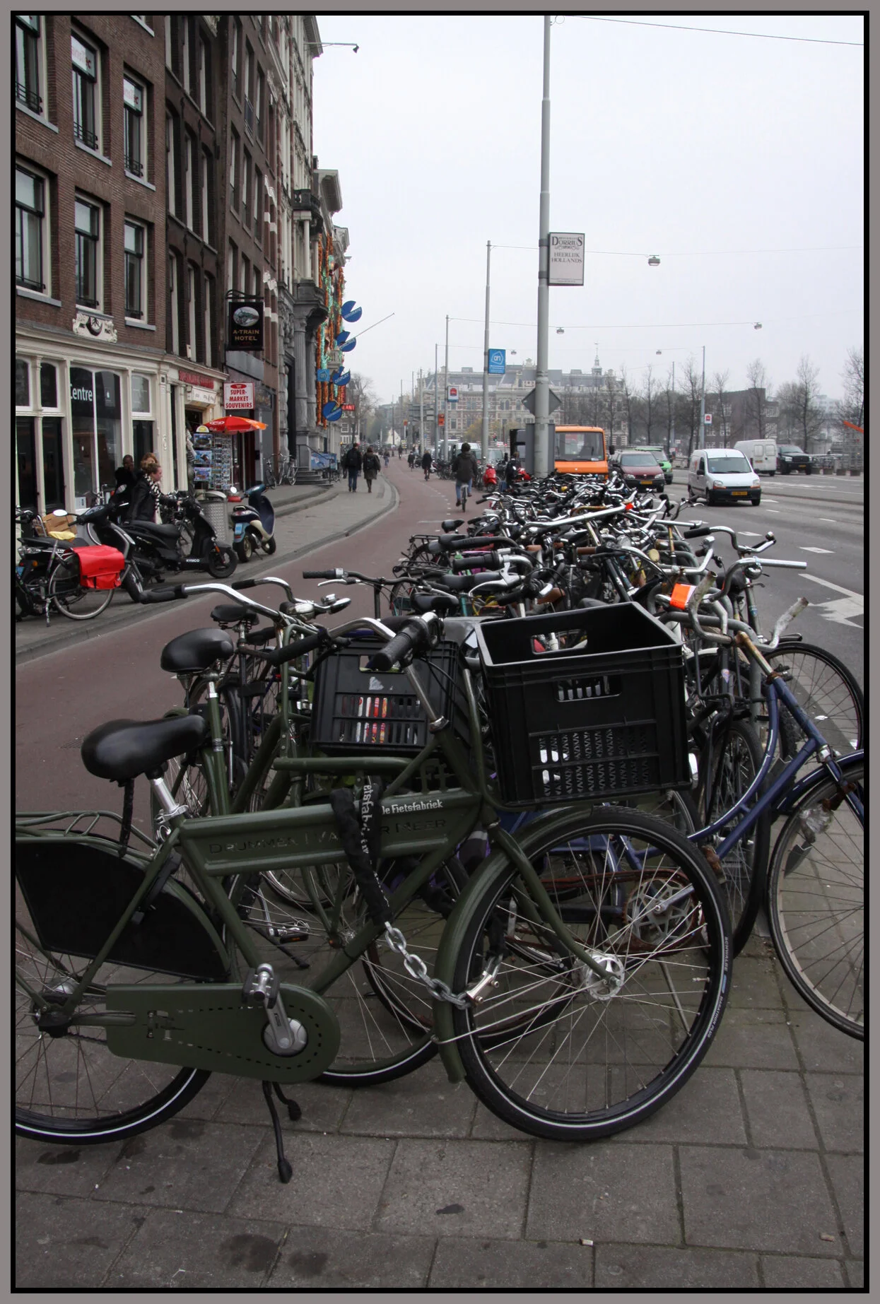Amsterdam bikes_Nov 8_2011_6738_4x6s.jpg