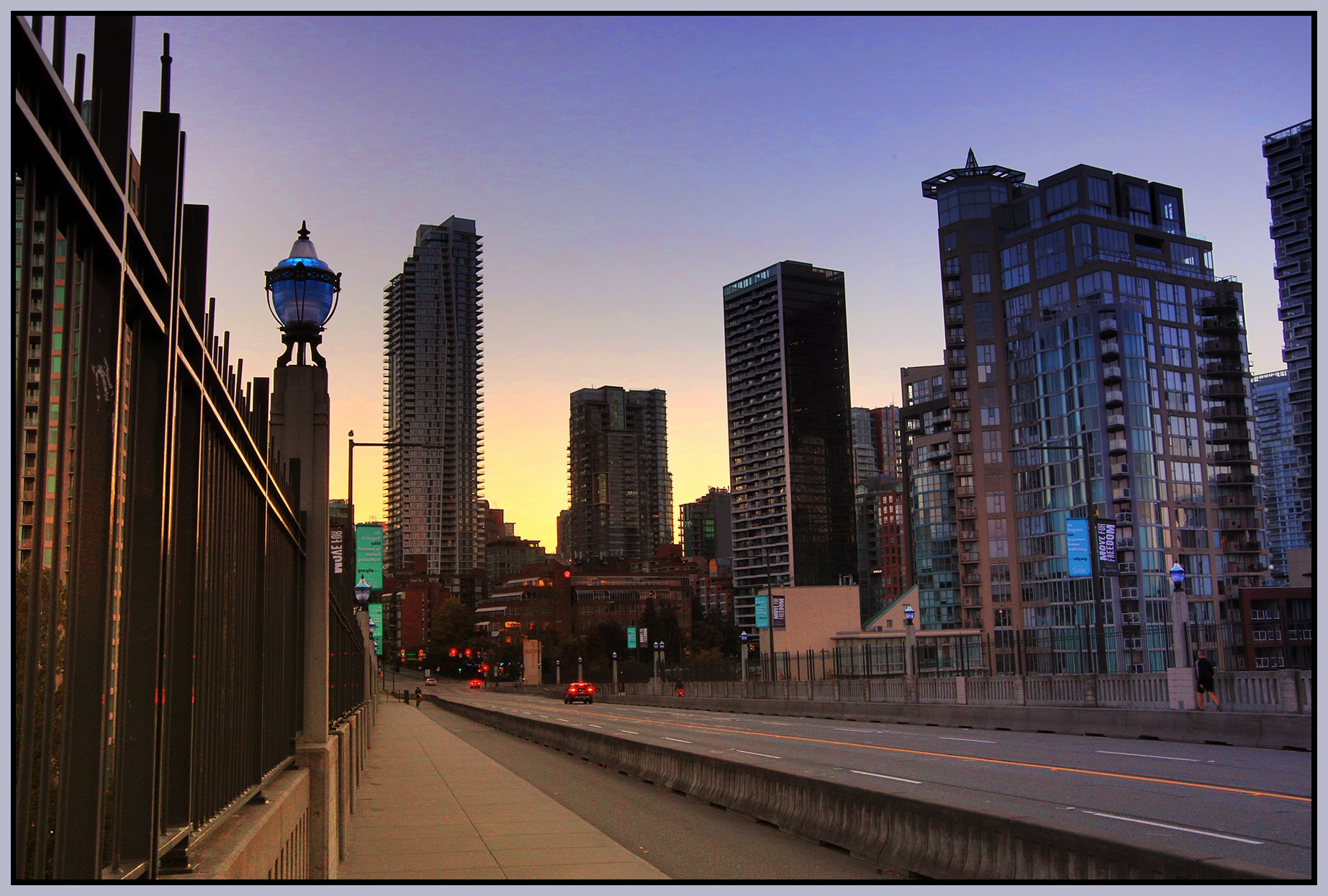 Burrard Bridge LkgN_Sep 8_2022_HDR_4H2095_peW&Cc_4x6s.jpg