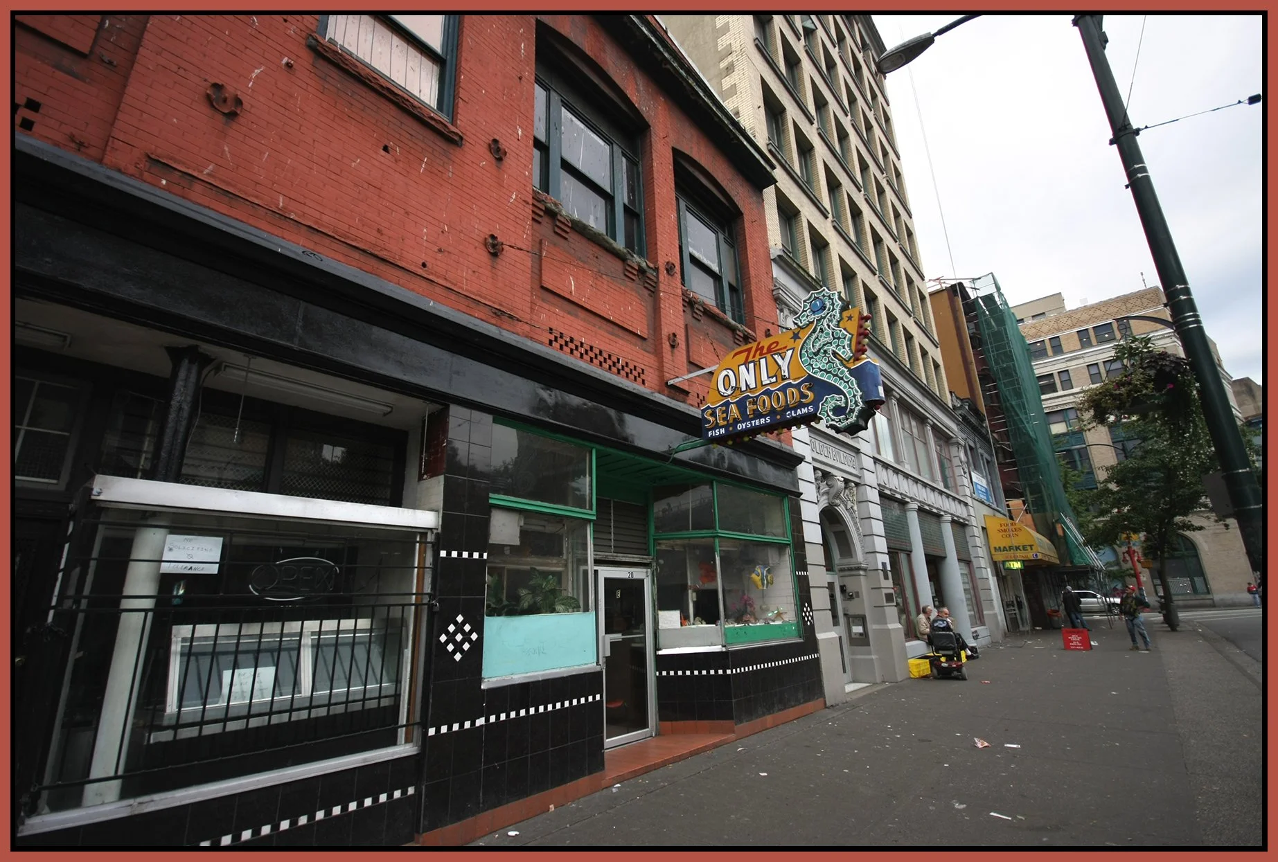 Hastings & Carrall_1242_4x6s.jpg