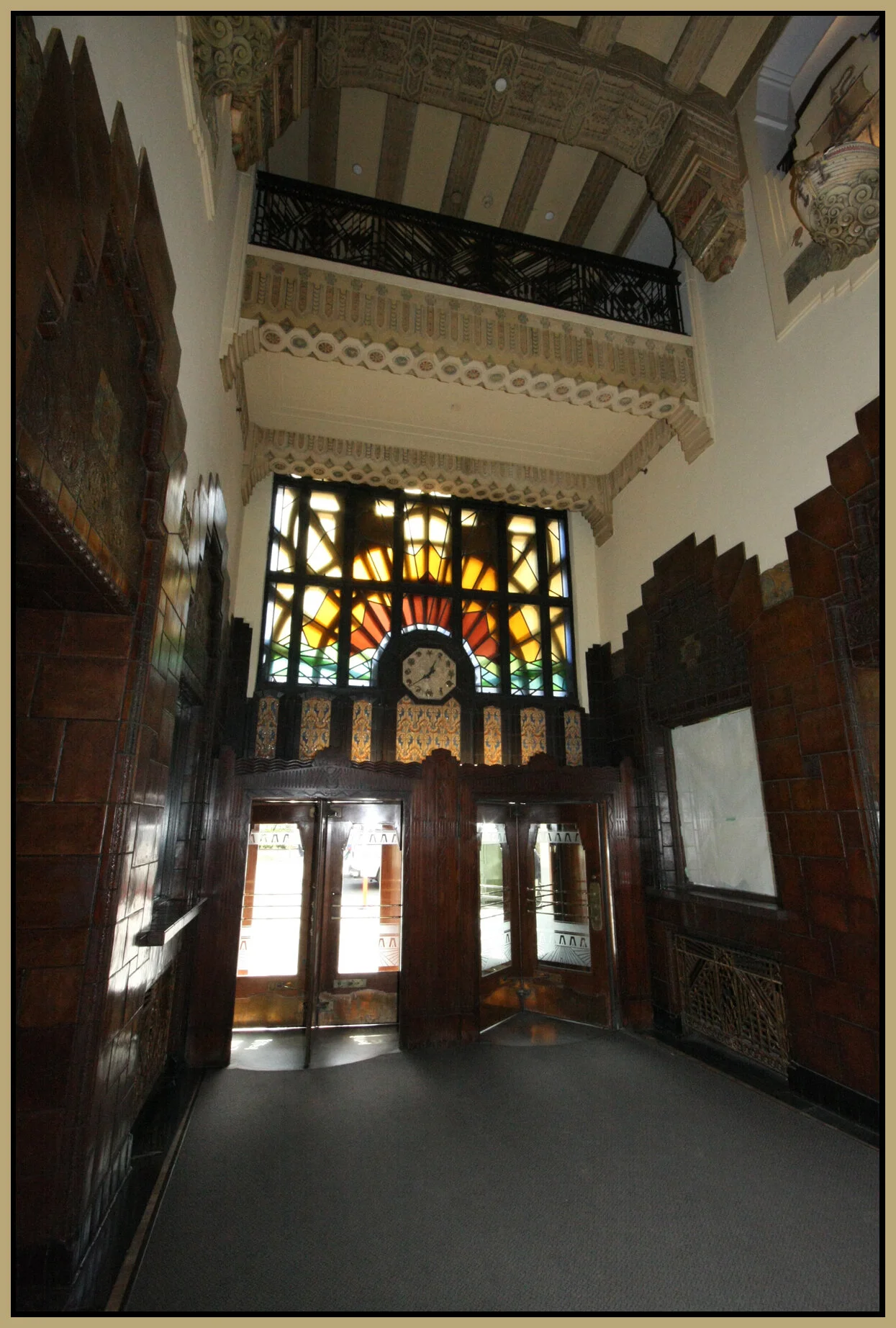 Marine Bldg Lobby_apr 30_2008_5927_4x6s.jpg