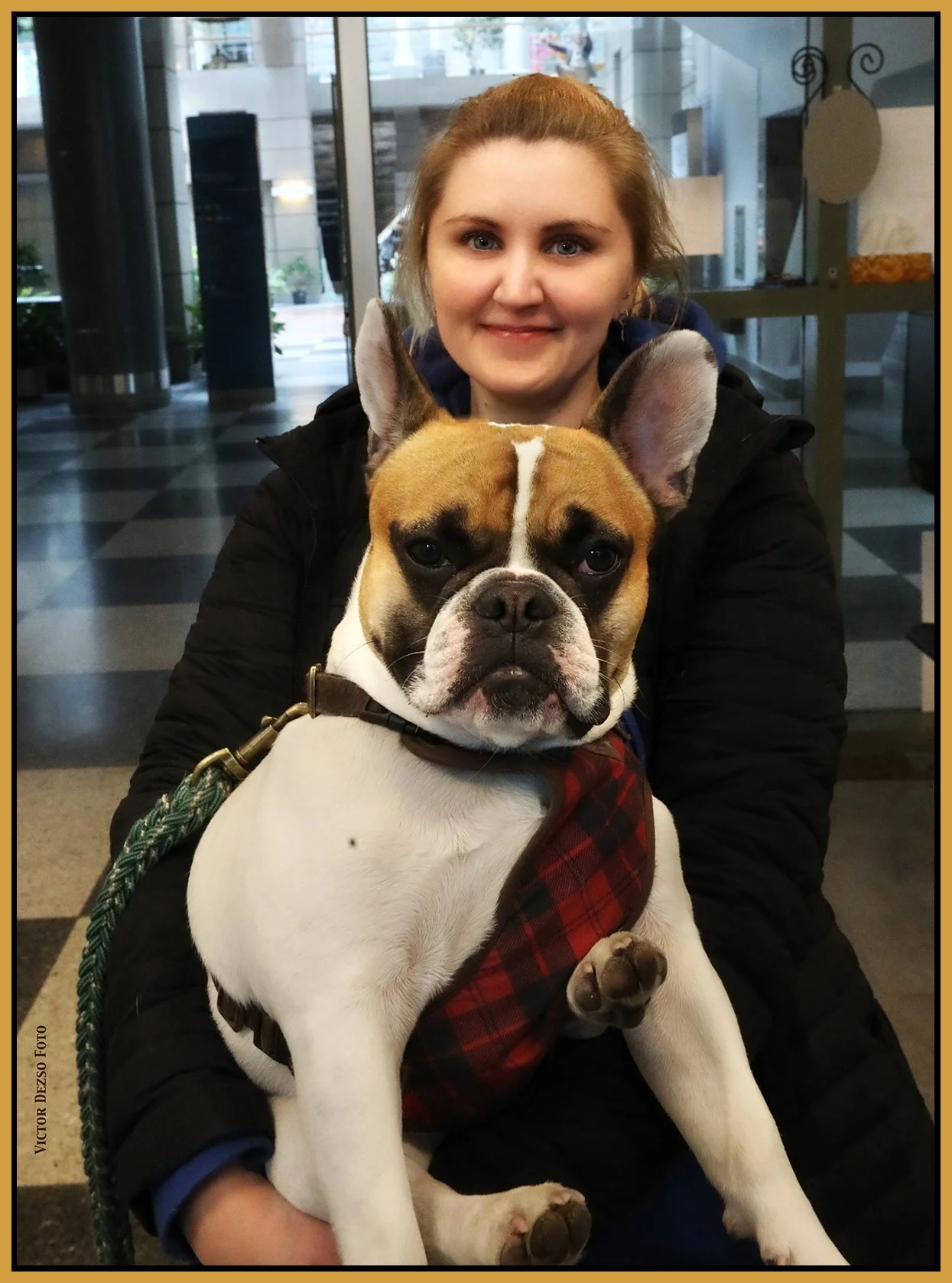 Lindsey & Kona_Apr 22_2023_5D7572_pp_peSat&Glo_4x5s.jpg