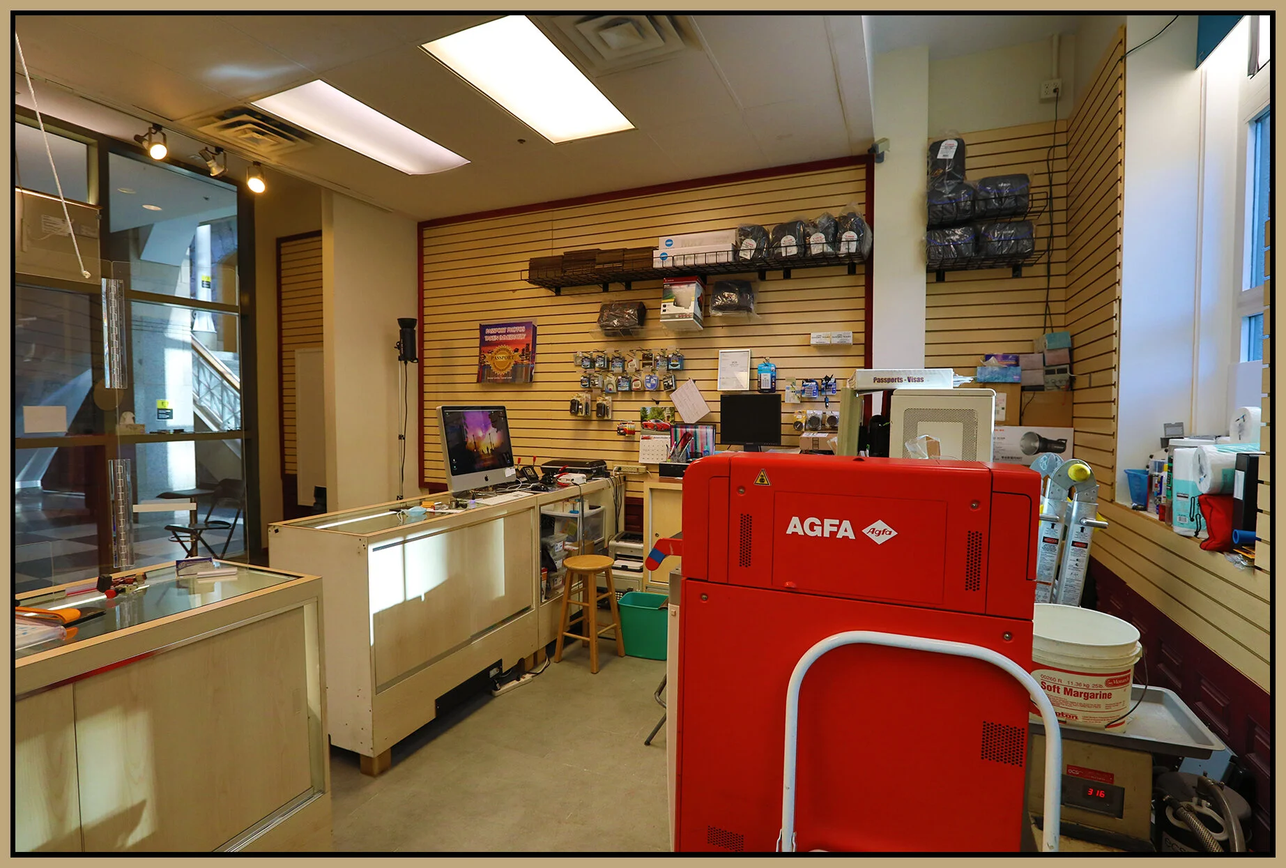 Gastownphoto in Sinclair Ctr_Oct 24_2020_HDR_4G9787_4x6s.jpg