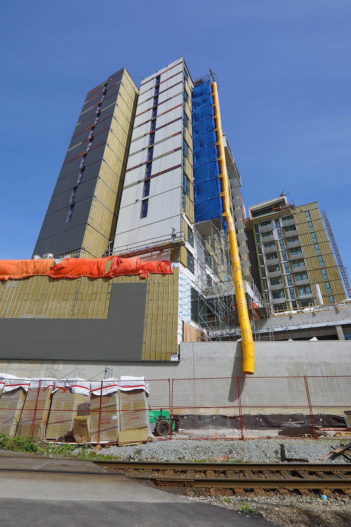 330 Raymur Const_Apr 13_2025_HDR_5F1725_4x6.jpg