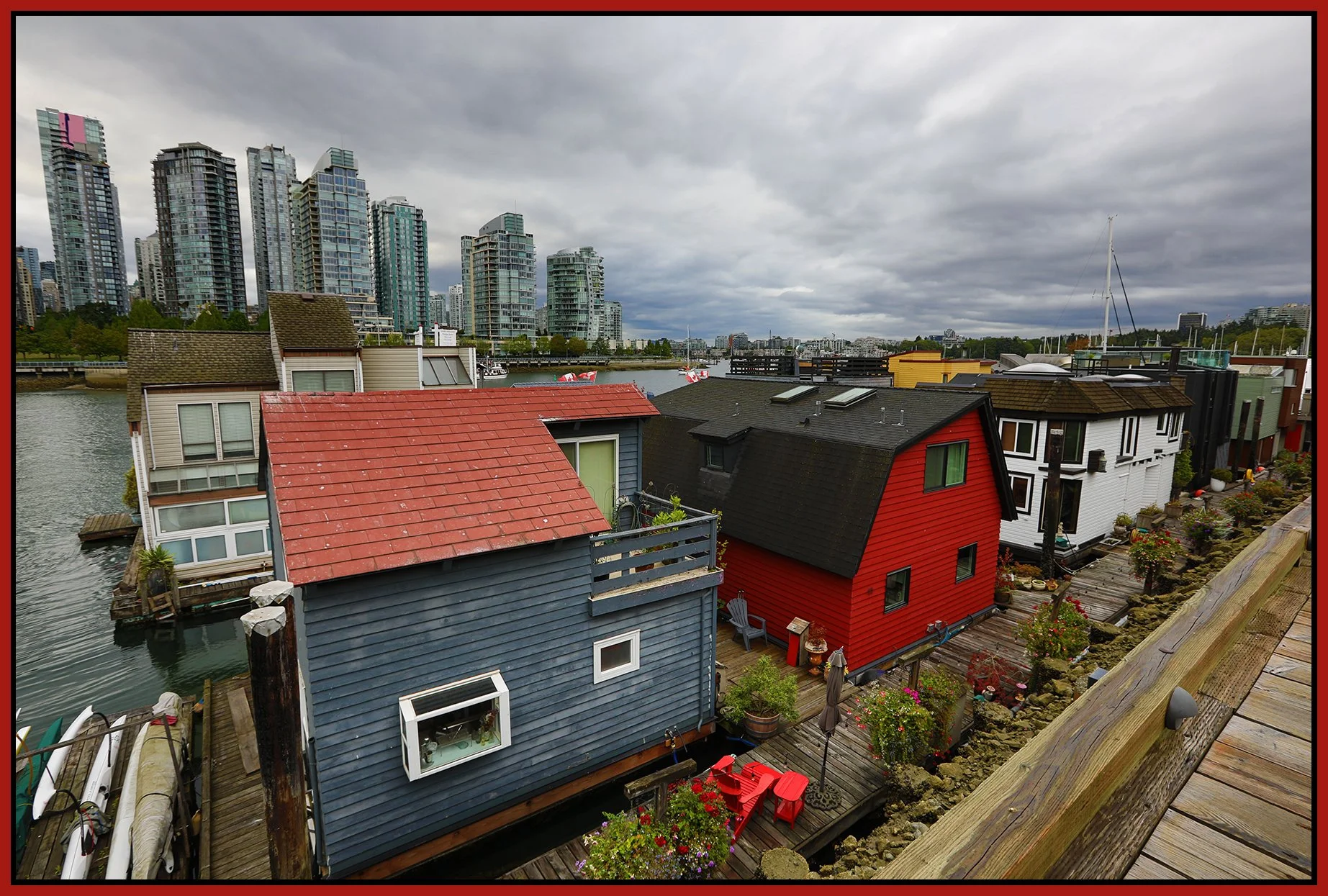 Granville Island LkgNE_Houseboats_Aug 18_2024_HDR_5E8498_4x6s.jpg