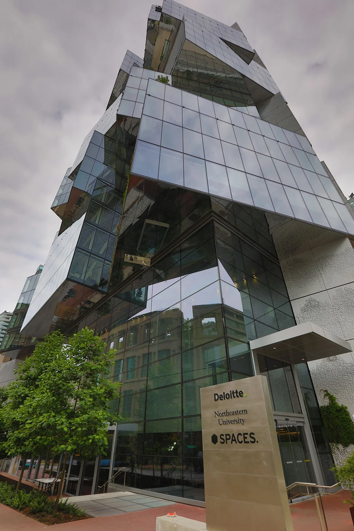 402 W Georgia St Deloitte_Jul 1_2024_HDR_5E5727_4x6.jpg