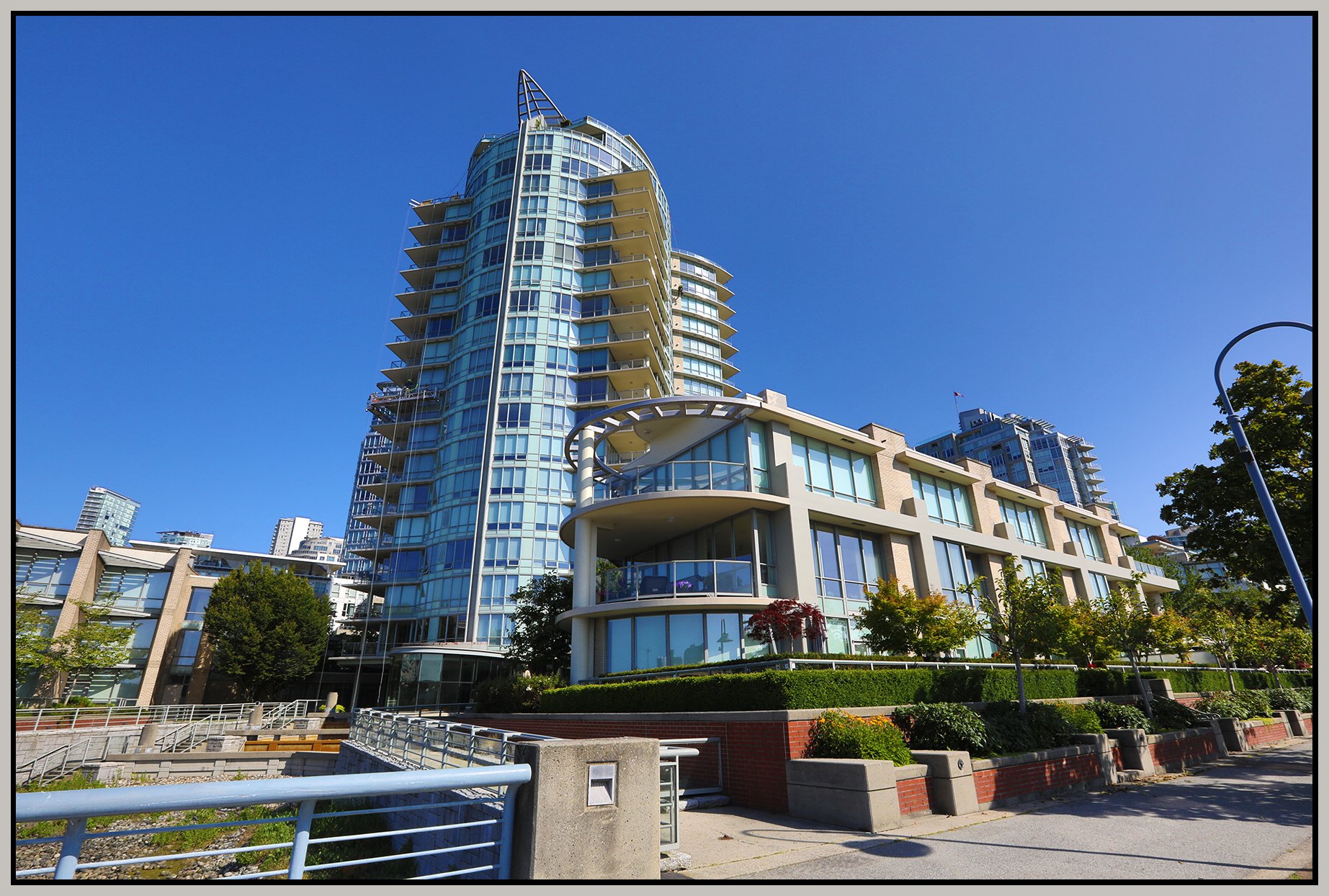 1483 Marineaside Crescent_Jul 11_2024_HDR_5E7402_4x6s.jpg