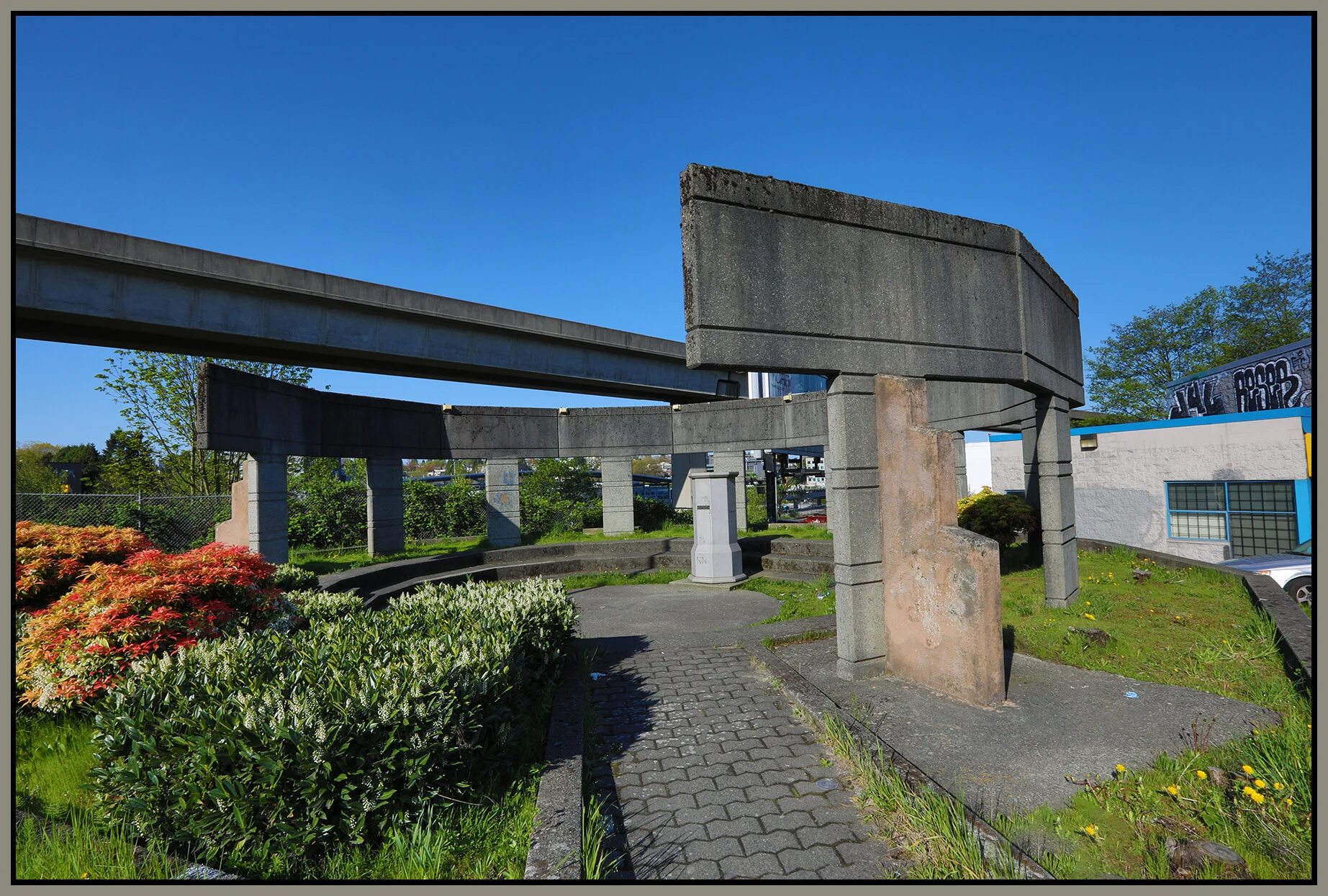 Clark Dr Art_Apr 24_2019_HDR_E3900_4x6s.jpg