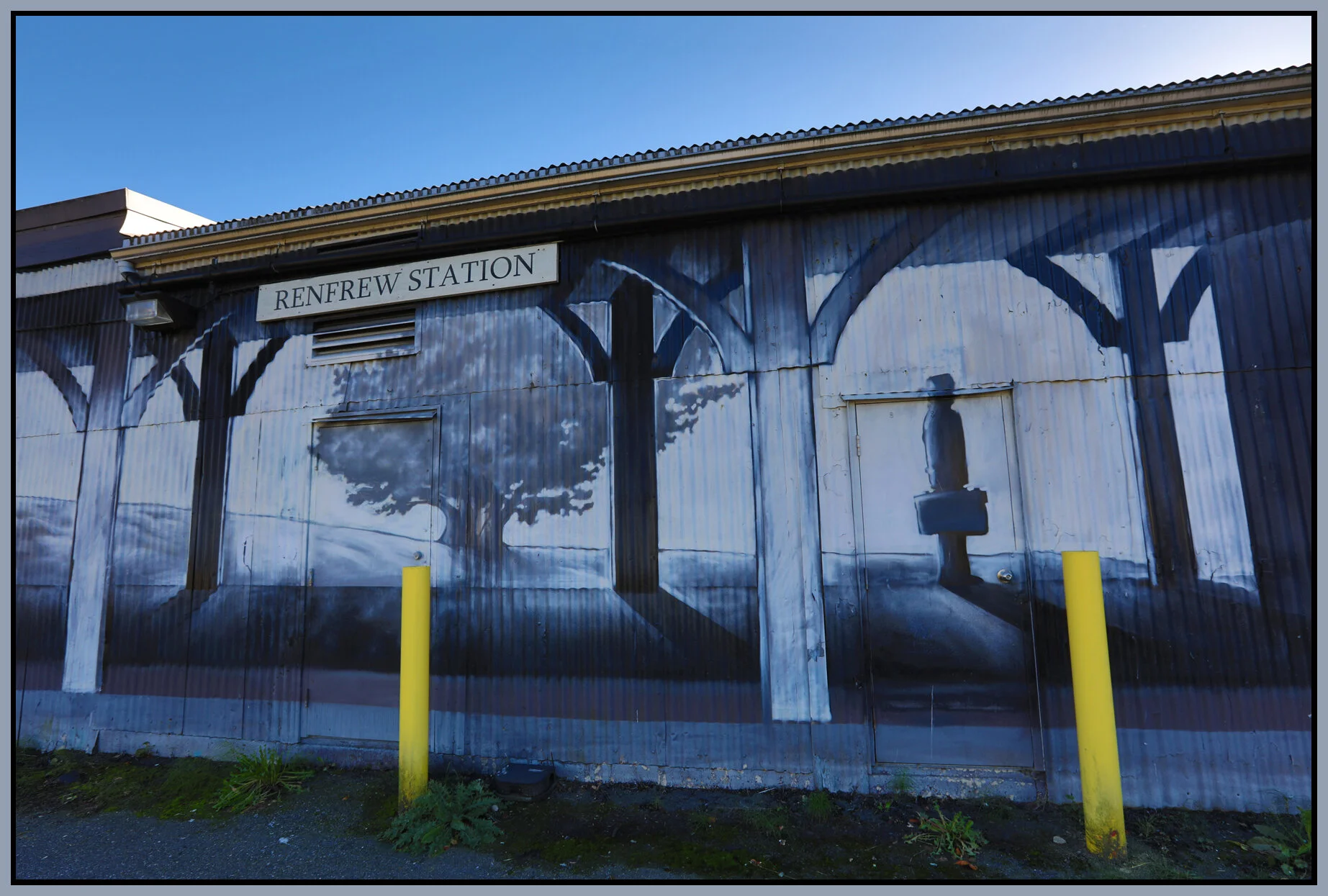 Renfrew Station Mural_Oct 24_2017_HDR_B4191_4x6s.jpg