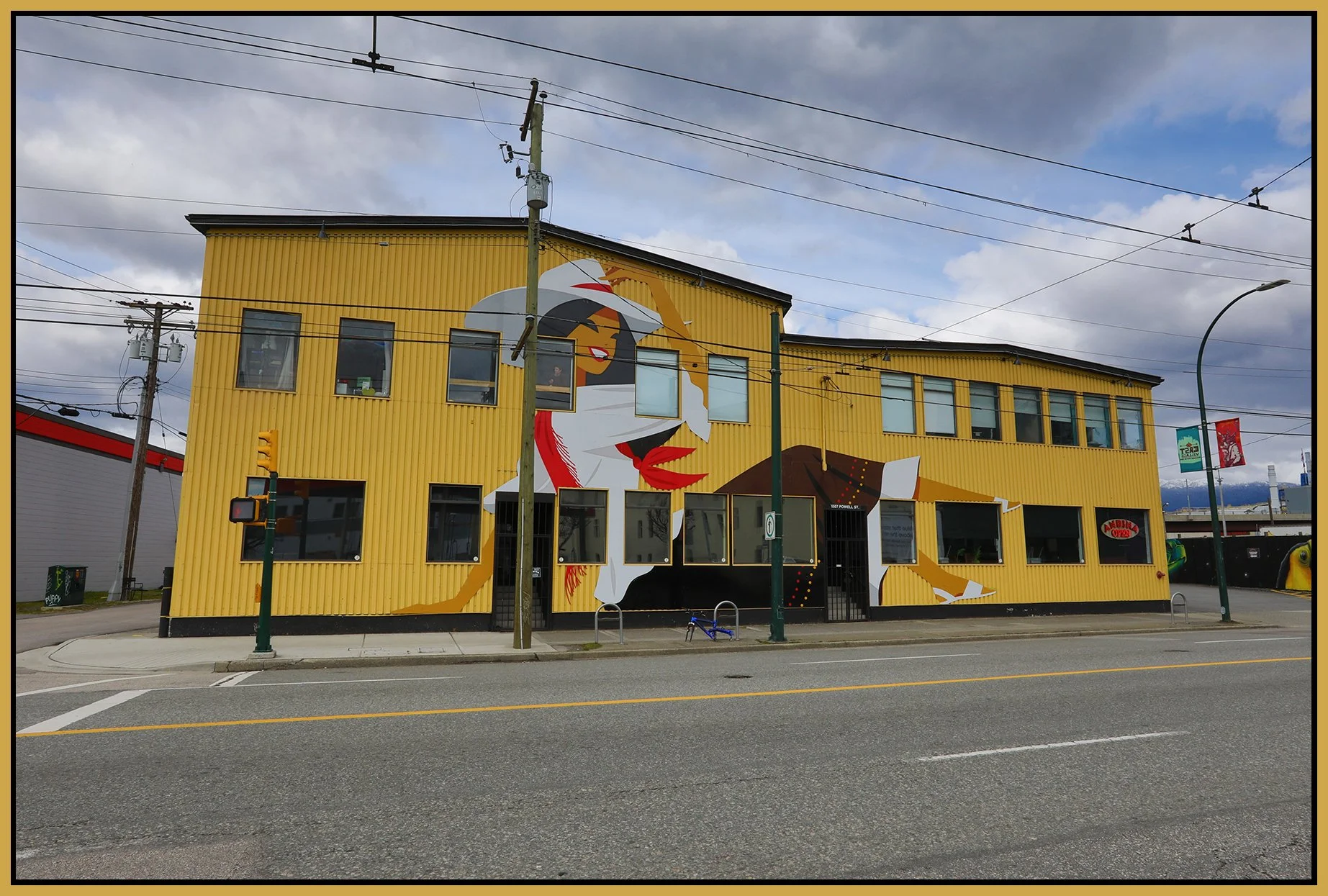 1507 Powell St Mural_Apr 4_2020_HDR_F6880_4x6s.jpg