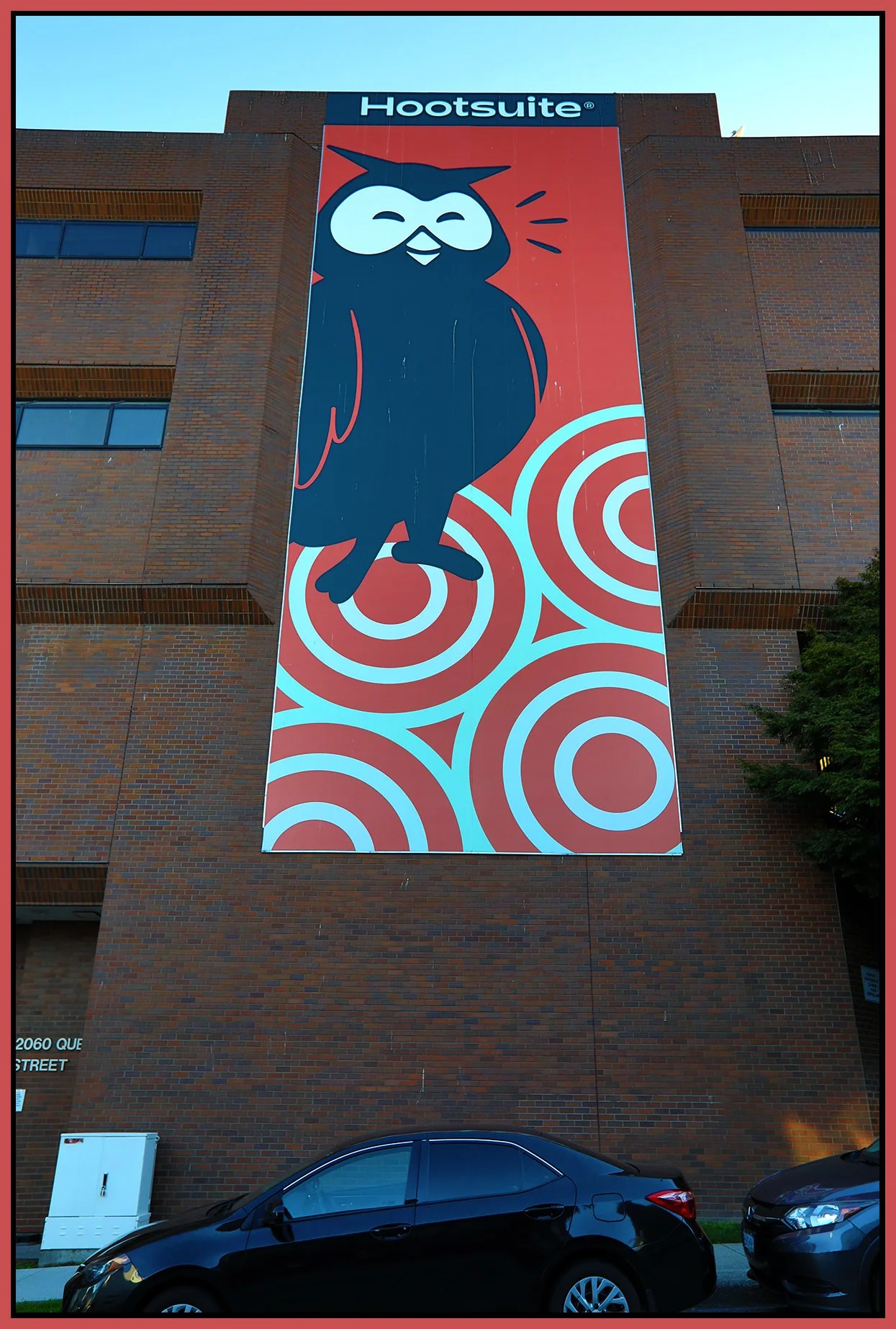 Hootsuite on Quebec St_Oct 11_2023_HDR_5C7248_4x6s.jpg