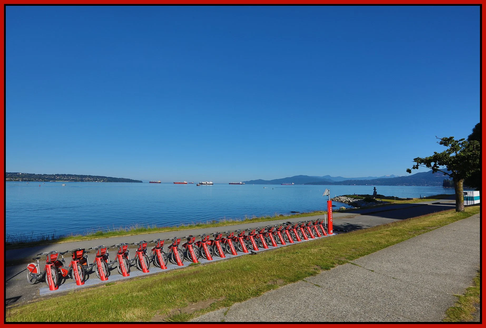 English Bay Mobi Bikes_Jun 29_2025_HDR_4J7573_4x6s.jpg
