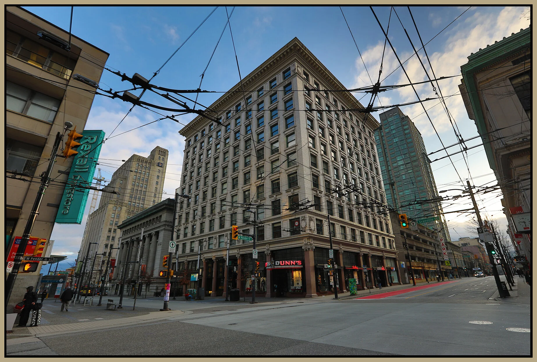 498 Granville St_Dec 15_2019_HDR_F8481_4x6s.jpg
