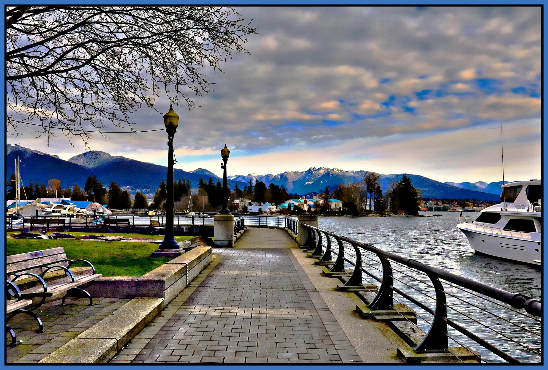 Cardero Park Walkway LkgN_Feb 20_2026_HDR_4K8863_peShdngCntrst_Venice_4x6s.jpg