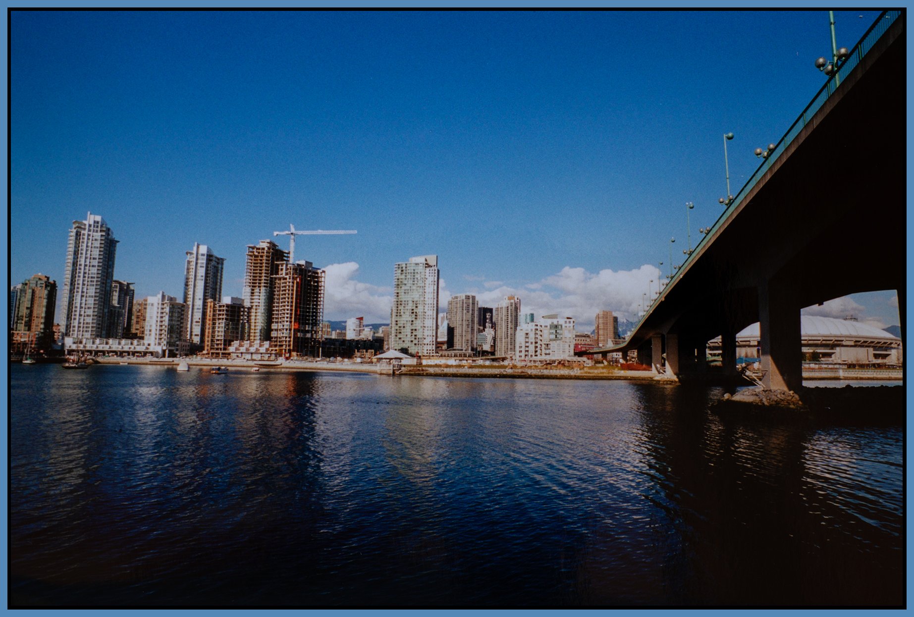 3 View False Ck_1998_9174_4x6s.jpg