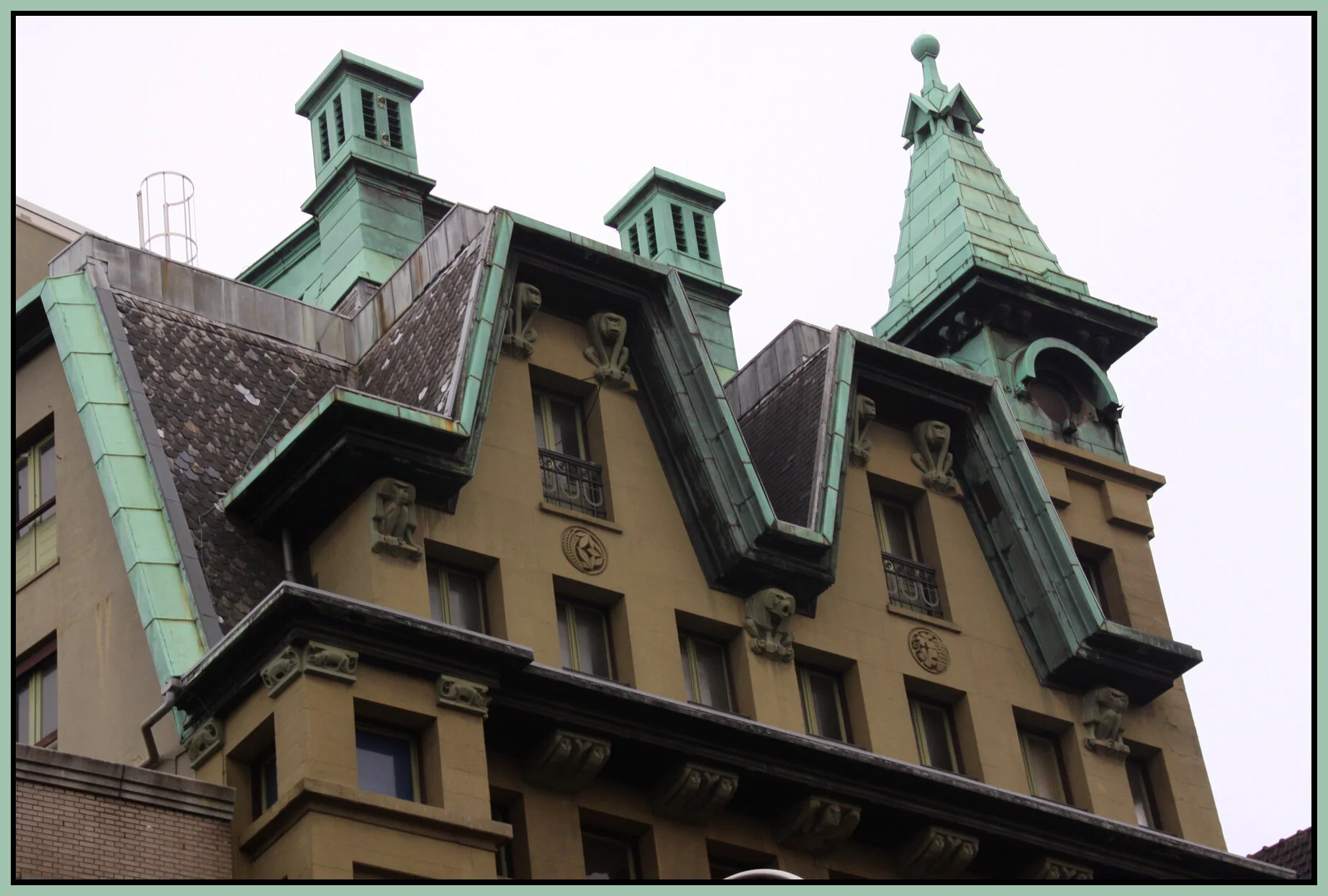 Amsterdam_Nov 8_2011_6477vel_4x6s.jpg