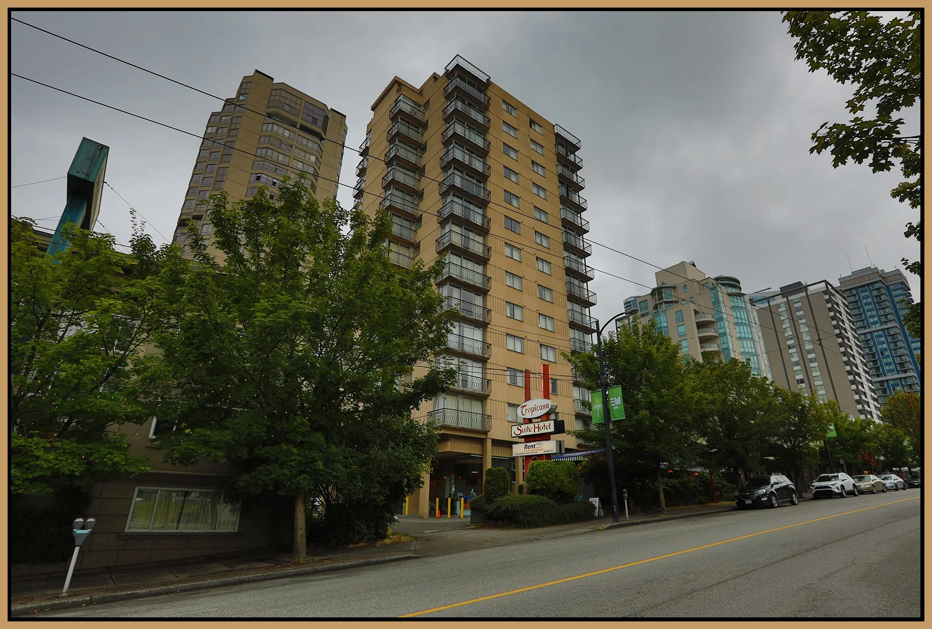 Robson Tropicana_Aug 8_2021_HDR_5A7793_4x6s.jpg