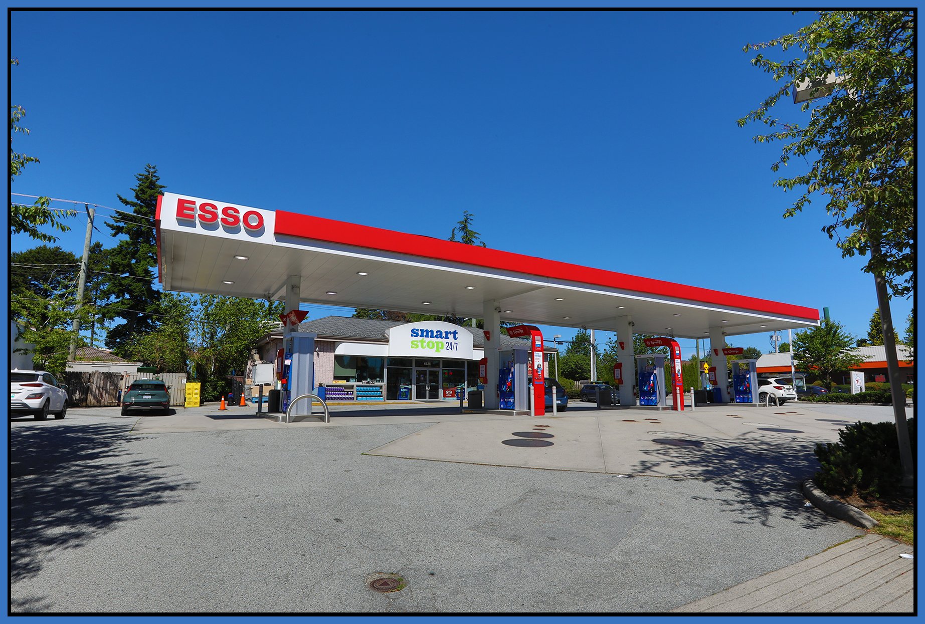 6525 Oak St Esso_Jun 8_2025_HDR_4J5881_4x6s.jpg