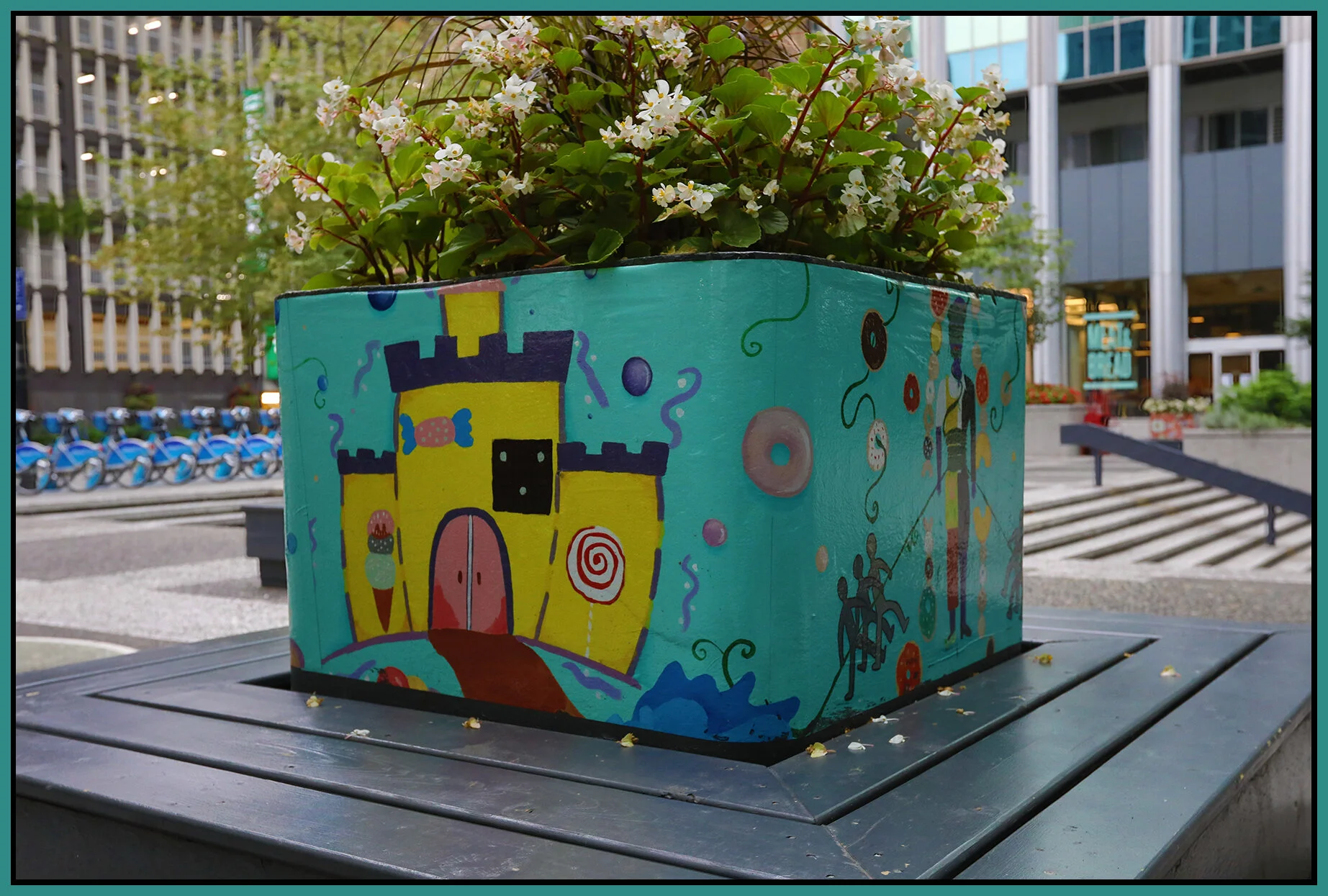 1000 W Pender Planter Mural_Aug 26_2019_HDR_5A0057_4x6s.jpg