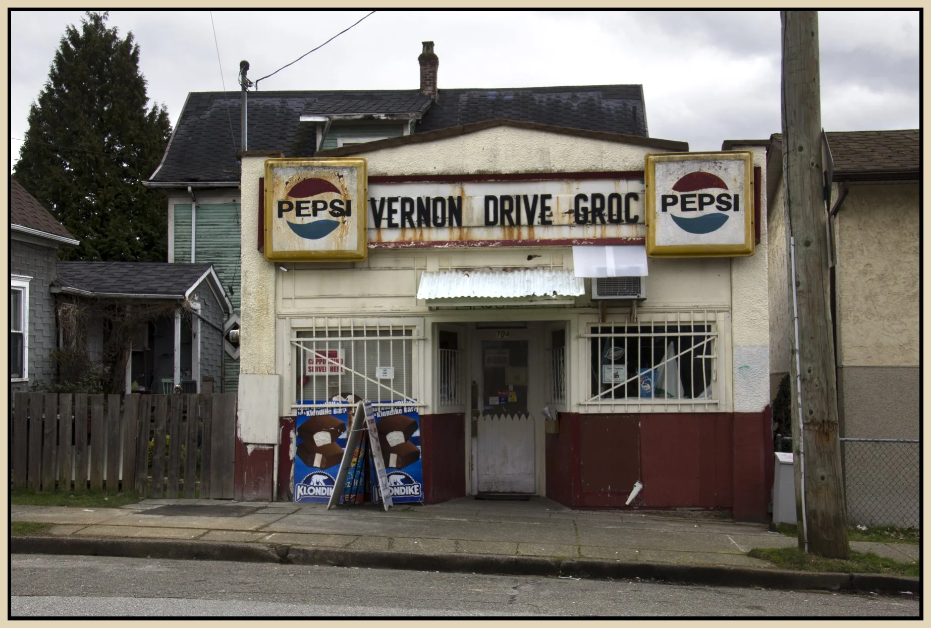 Vernon Groc_March 27_2011_0784_4x6s.jpg