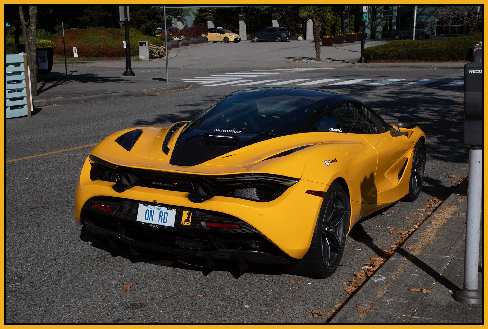 McLaren in Coal Harbour_Aug 5_2021_CR2_4G2187_4x6s.jpg
