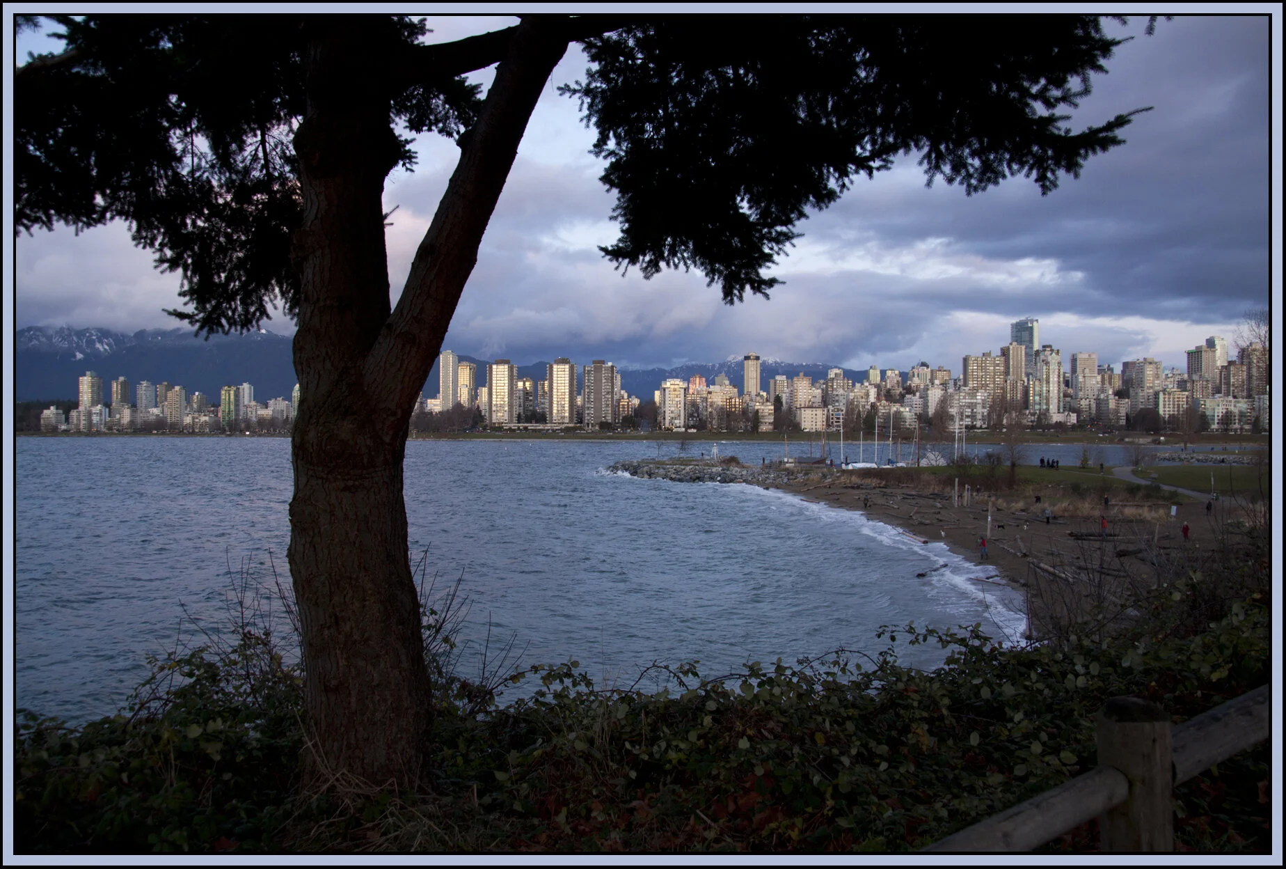 Kits Beach_Dec 25_2011_9769_4x6s.jpg