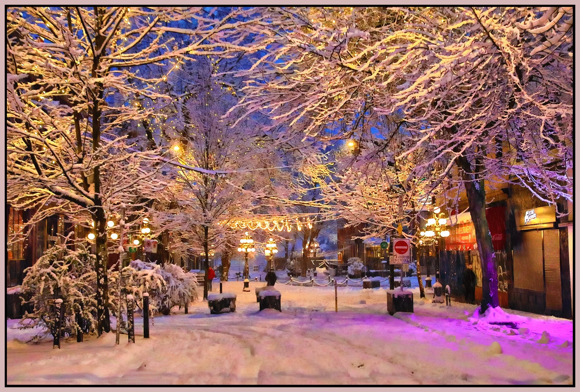 Gastown_231 Carrall St in the Snow_Jan 17_2024_HDR_5E3688_peShdngCntrst_4x6s.jpg