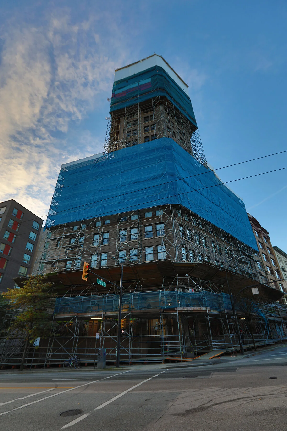 Sun Tower Const_Oct 31_2020_HDR_4G1140_4x6.jpg