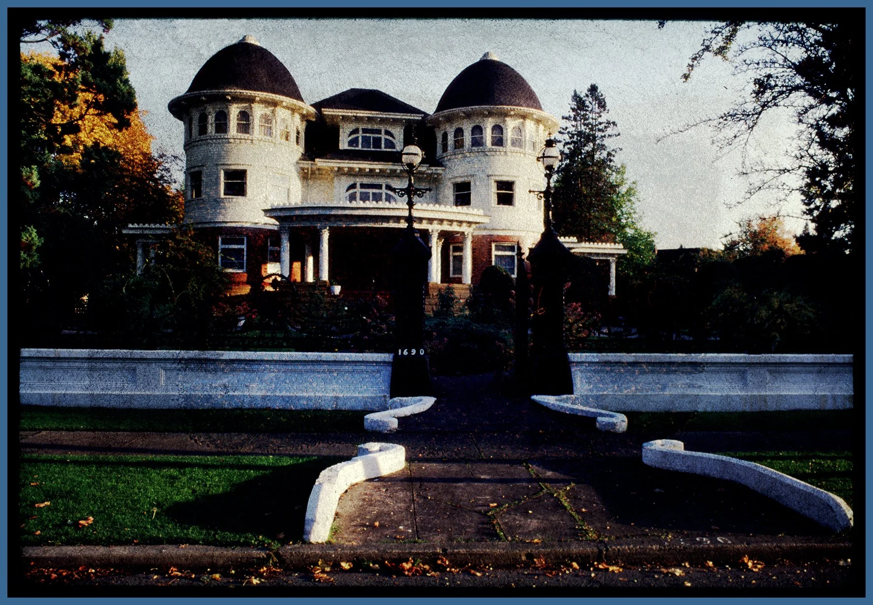 Canuck Place-1980's_4x6s.jpg