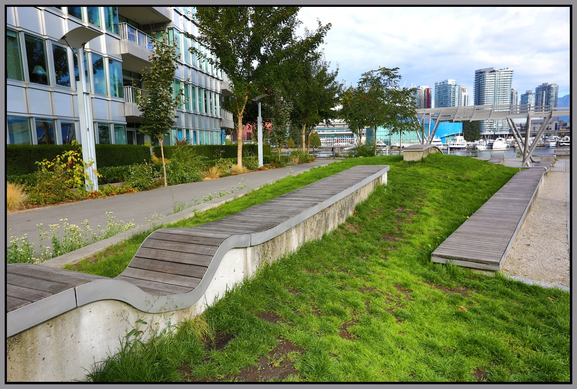 Bench in The Village_Sep 24_2017_HDR_B5346_4x6s.jpg