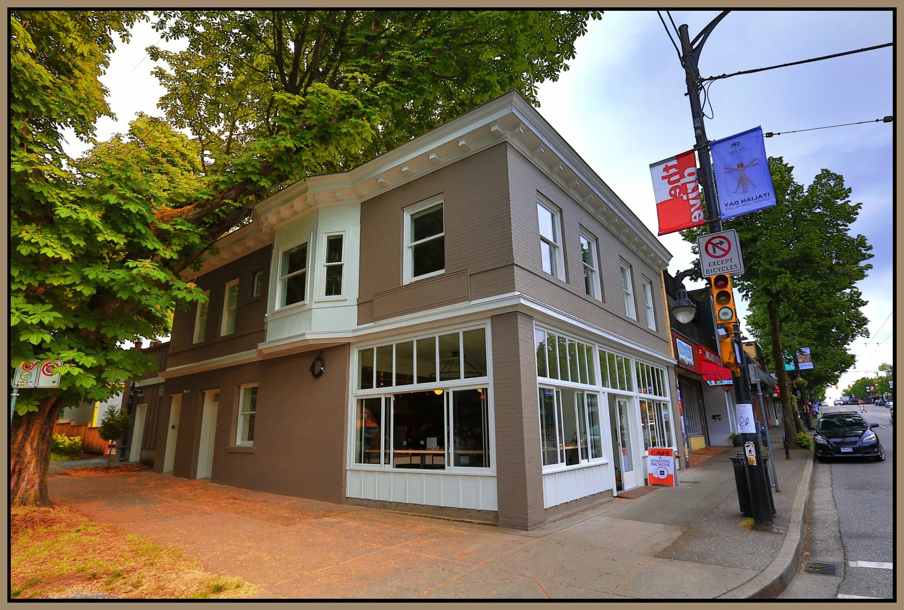 The Drive Mural_May 24_2015_HDR_G4615_peRainbow_4x6s.jpg