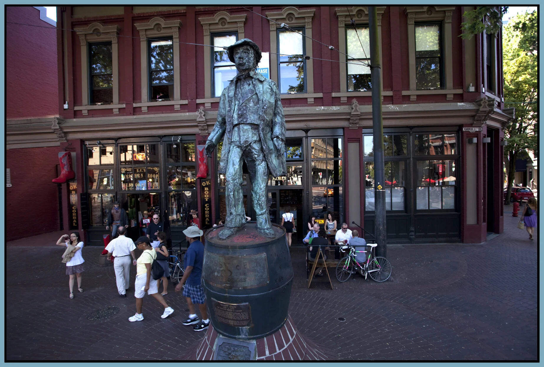 Gastown Gassy Jack_July 8_2010_1529_4x6s.jpg