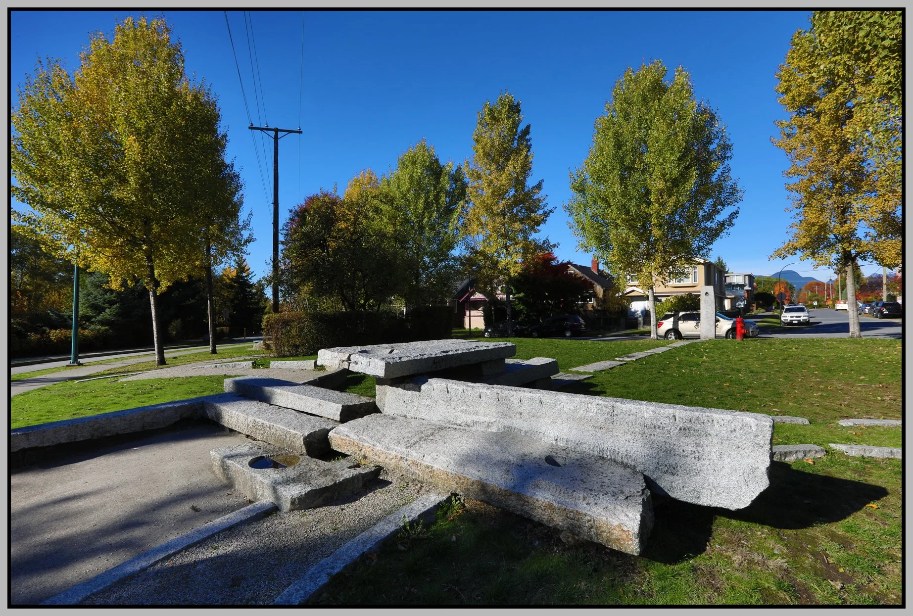 Bench on Grand View Hwy_Oct 24_2017_HDR_B4219_4x6s.jpg