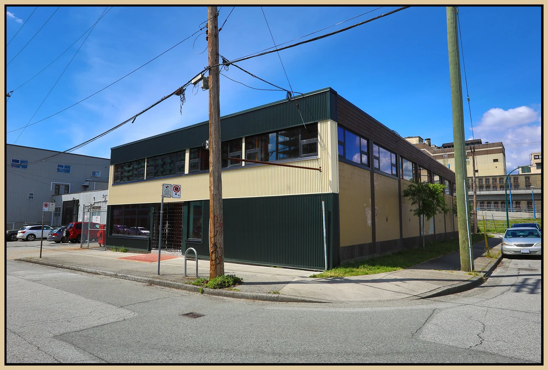 1085 E Cordova St Const_Jun 28_2024_HDR_4J1848_4x6s.jpg