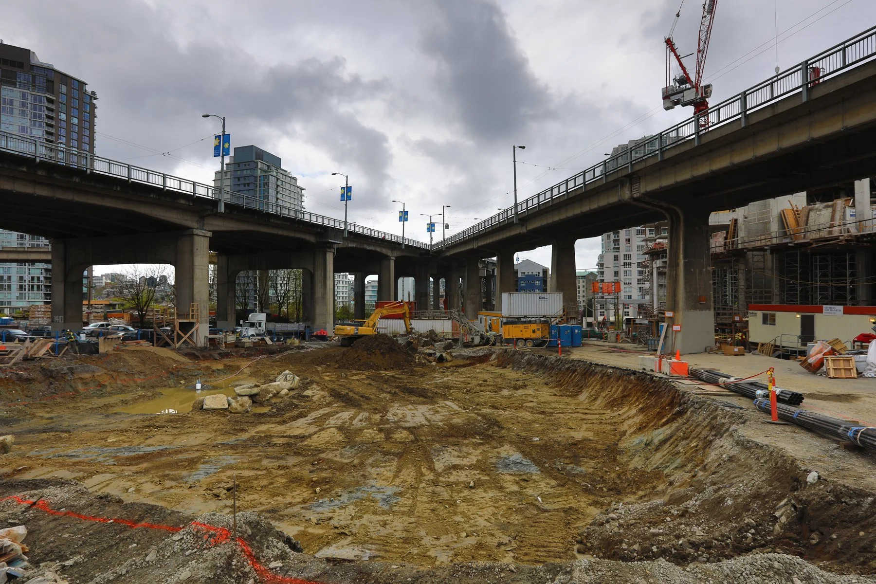 Pacific Blvd2 Const Vancouver_Apr 25_2017_HDR_A2125_4x6.jpg