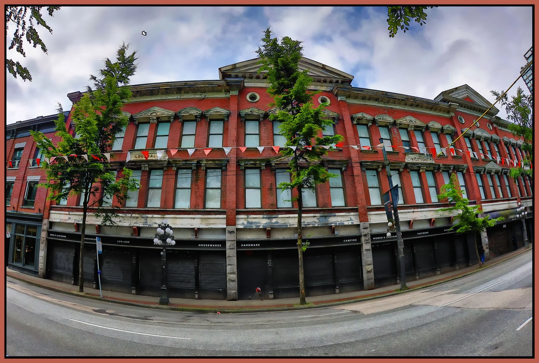 Gastown_50 E Cordova St_May 29_2022_HDR_4G9873_peShdnbgCntrst_4x6s.jpg