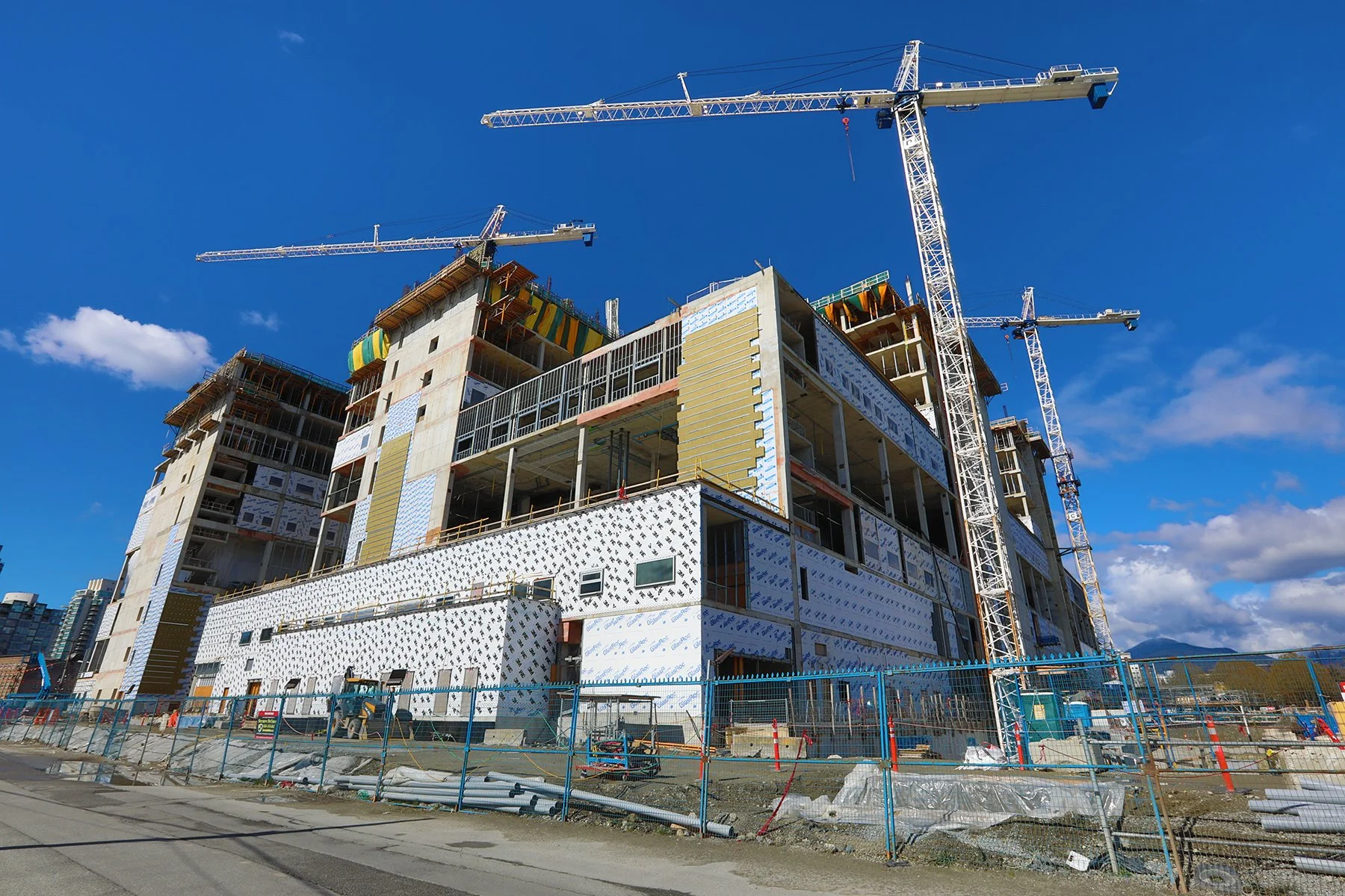 New St.Pauls Hospital Const_Mar 29_2024_HDR_4H6090_4x6.jpg