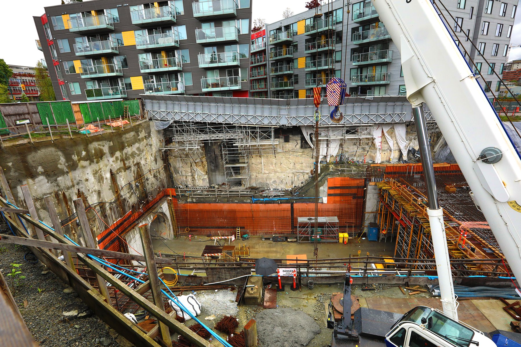 GNW Subway Const_Apr 28_2024_HDR_4H7474_4x6.jpg