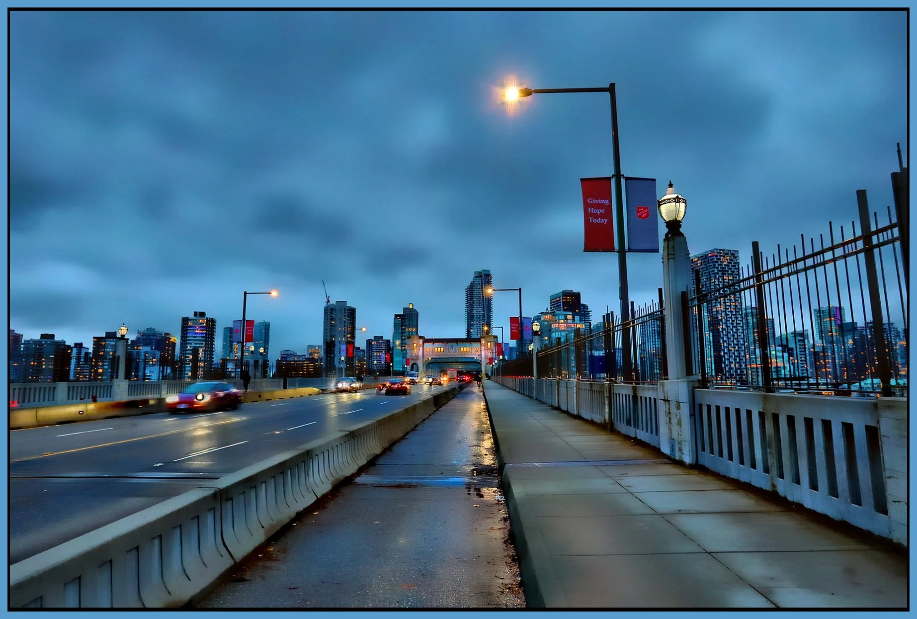 Burrard Bridge LkgN_Dec 1_2023_HDR_5E1643_peHdr2013_1_4x6s.jpg