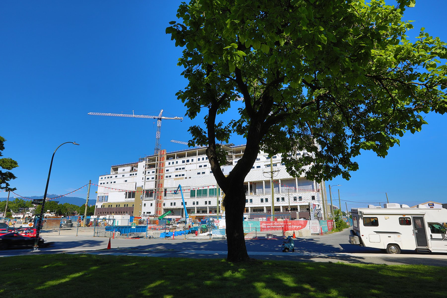 New St.Paul's Hospital Const_Jun 9_2024_HDR_4J0542_4x6.jpg