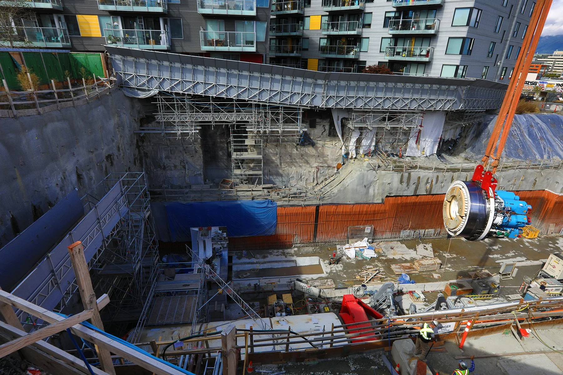 GNW Skytrain Const_Sep 16_2022_HDR_5B9105_4x6.jpg