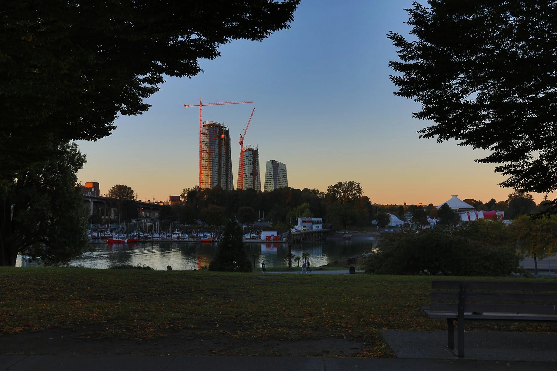 Senakw Const from Beach Ave LkgS_Oct 14_2025_HDR_4K4267_4x6.jpg