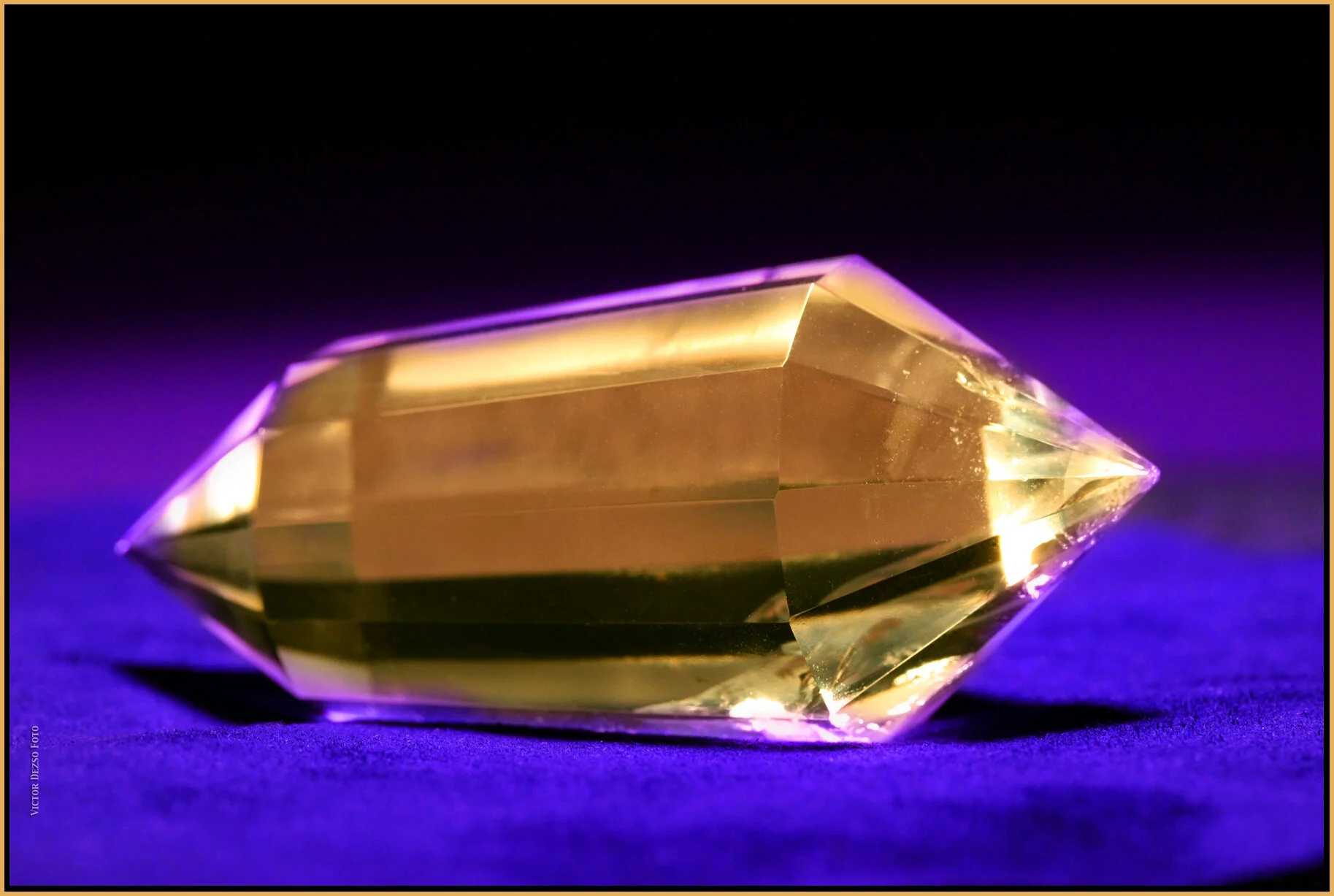 Uri's Crystal_1623_1_4x6s.jpg