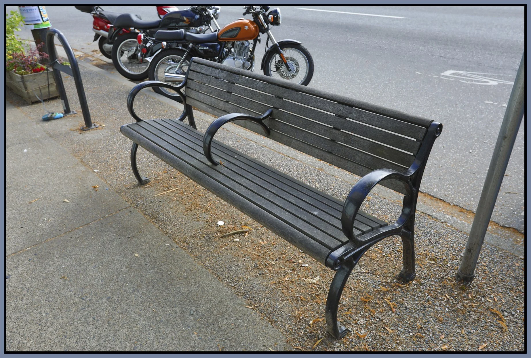 Bench on Main St_Jul 30_2017_HDR_B3525_4x6s.jpg
