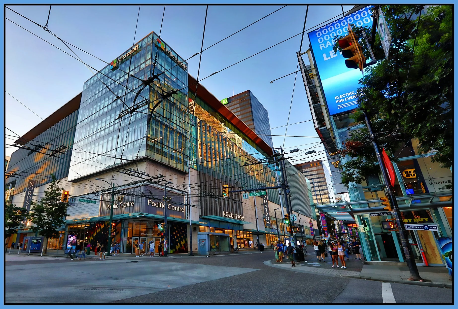 799 Granville St Nordstrom_Jul 19_2022_HDR_5B2309_peShdngCntrst_4x6s.jpg