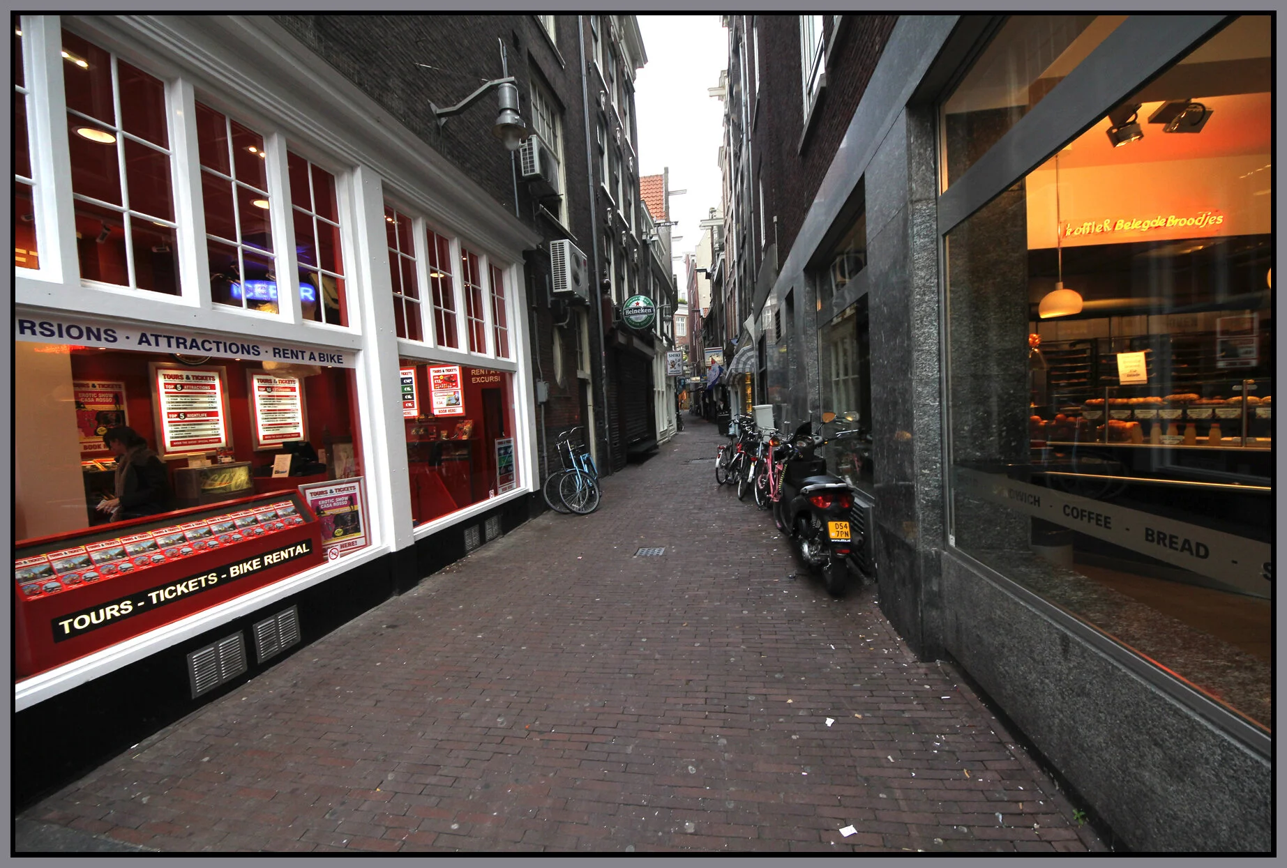 Amsterdam_Nov 08_2011_1595_4x6s.jpg