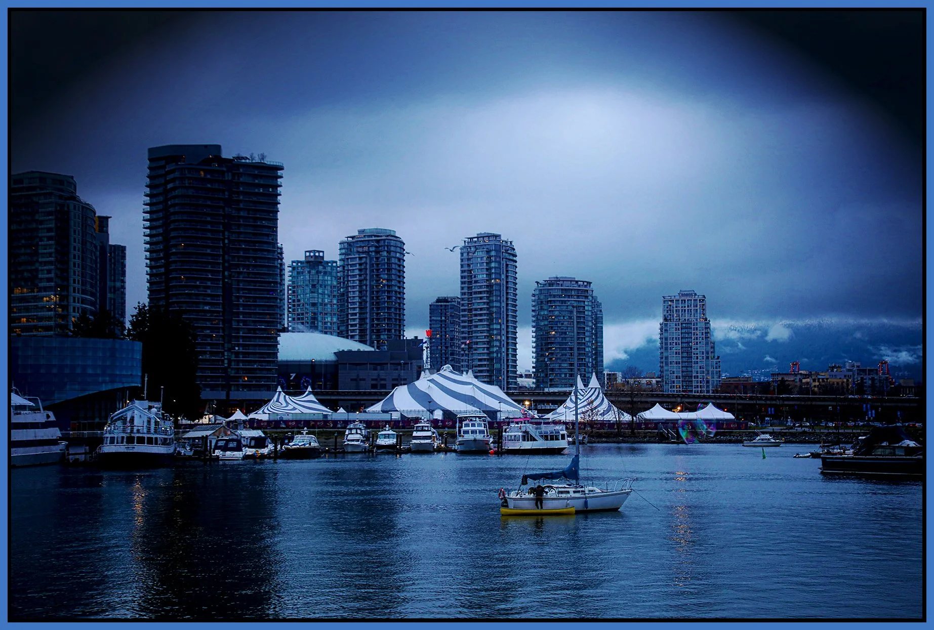 Cirque Du Soliel_Dec 1-2023_HDR_4H9380_peShrpfct_B&WSftFemBr_4x6s.jpg