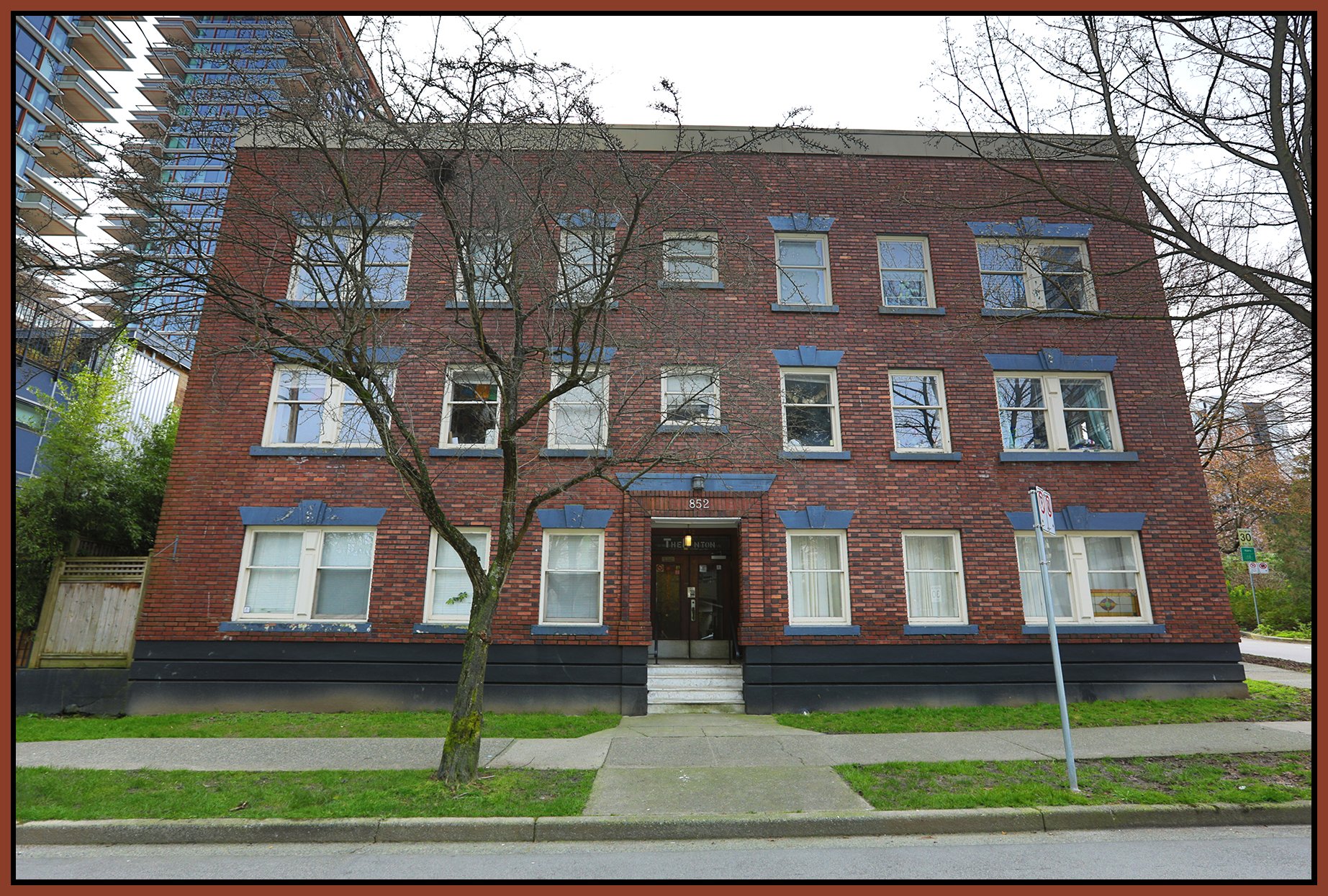 852 Nicola St_Mar 15_2026_HDR_4K9795_4x6s.jpg