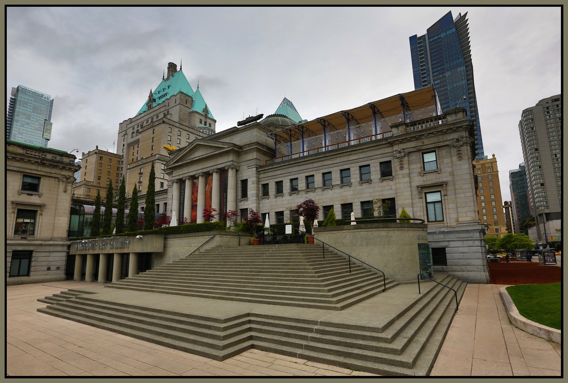 Art Gallery_May 3_2014_HDR_E0118_4x6s.jpg