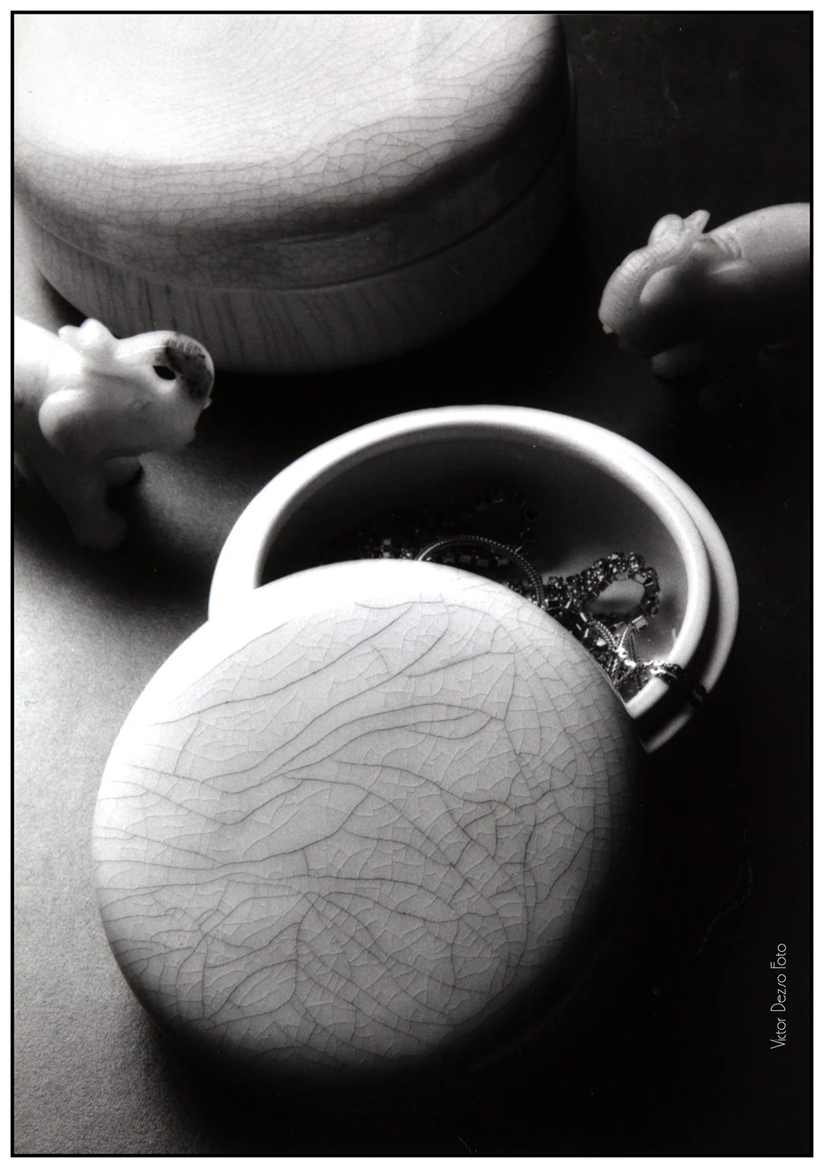 Great Canadian Stoneware Items_9133_4x6.jpg